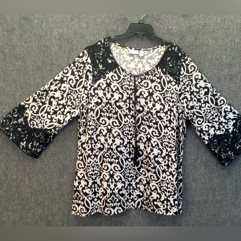 KIM ROGERS lace trimmed scroll print pull-over BLOUSE